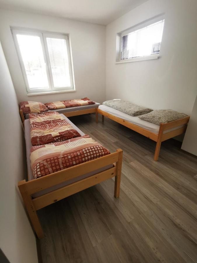 Apartment J&D Dunajska Streda Bagian luar foto